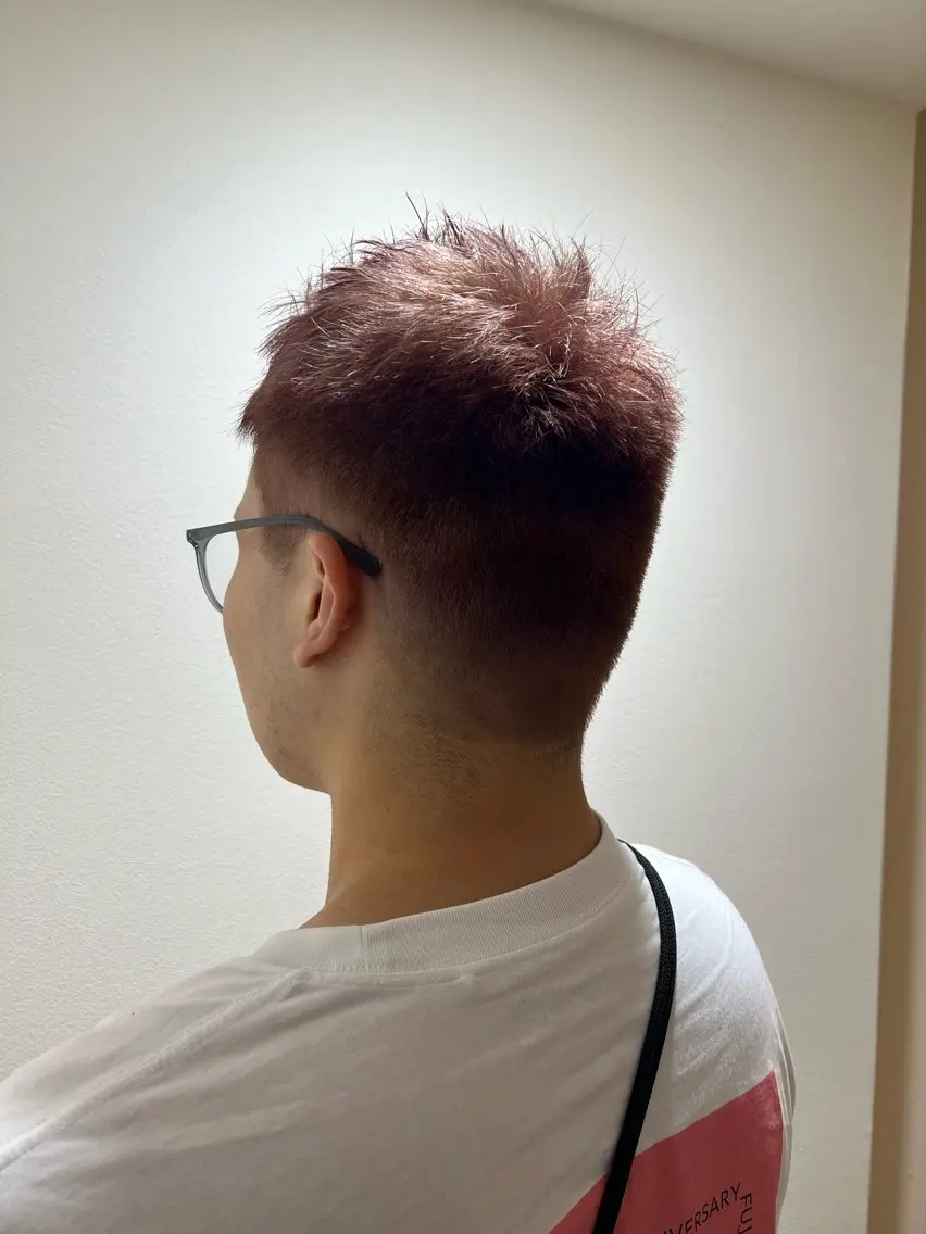 ショート カラー 家坂 佑のヘアスタイル