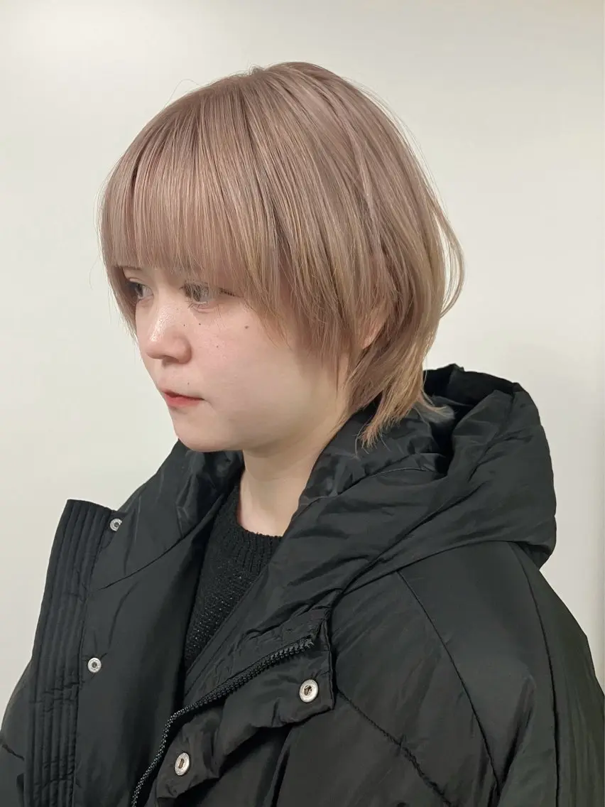 ショート ショートボブ ボブ レイヤーカット 似合わせカット ショートヘア fumika推しカラ ー/デザインカラーのヘアスタイル