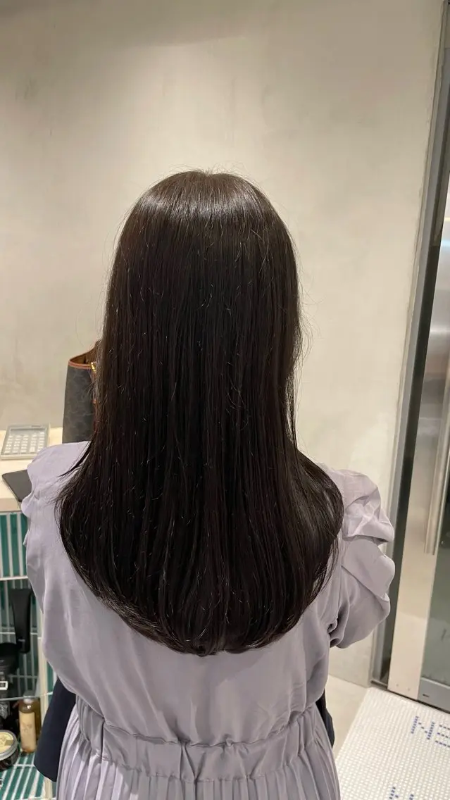 ロング カラー オリーブカラー たかはし ゆうなのヘアスタイル