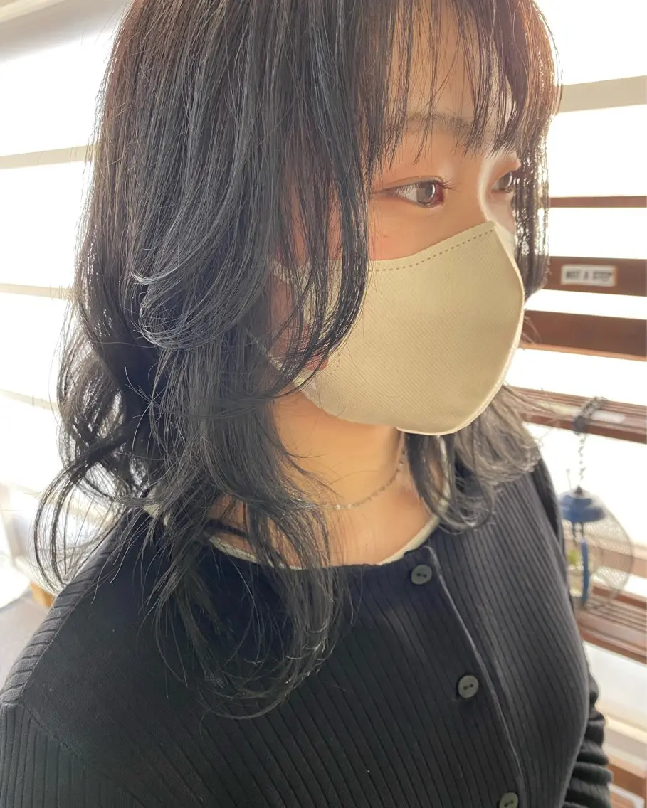 セミロング 韓国風ヘア レイヤーカット 村上 真依子のヘアスタイル