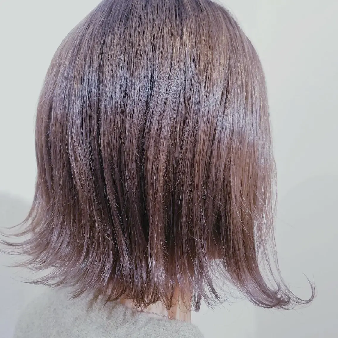 ショート アッシュ ヘアカラー トリートメント 🇰🇷透明感×ハイ トーン🌟tomoのヘアスタイル