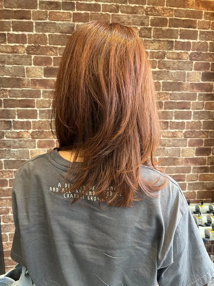 セミロング カラー 久木原 ゆりのヘアスタイル