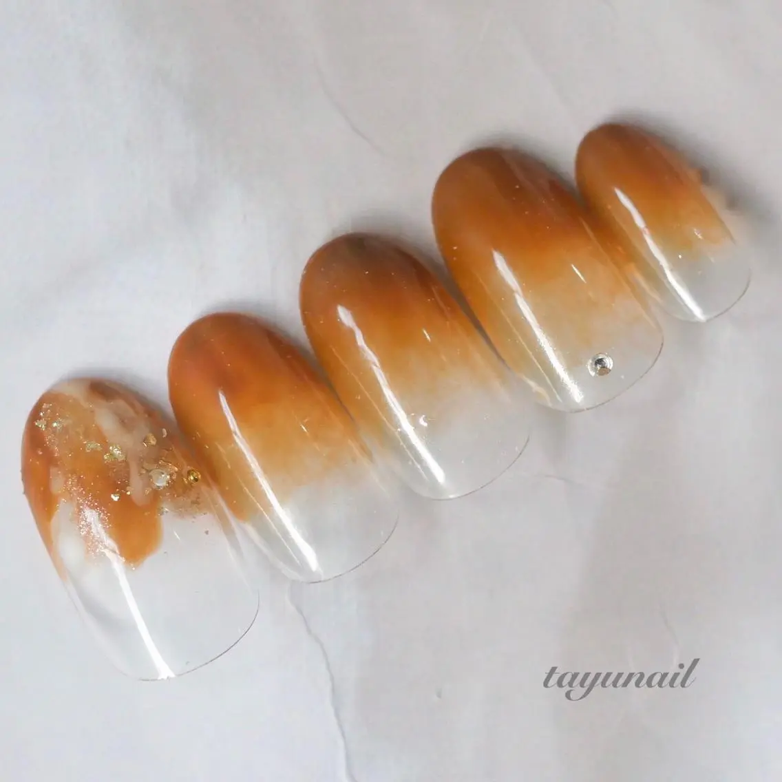 ネイル アートネイル ブラウン ジェルネイル グラデーション ニュアンスネイル ハンドネイル ネイルサロン 【たゆnail】のネイルデザイン