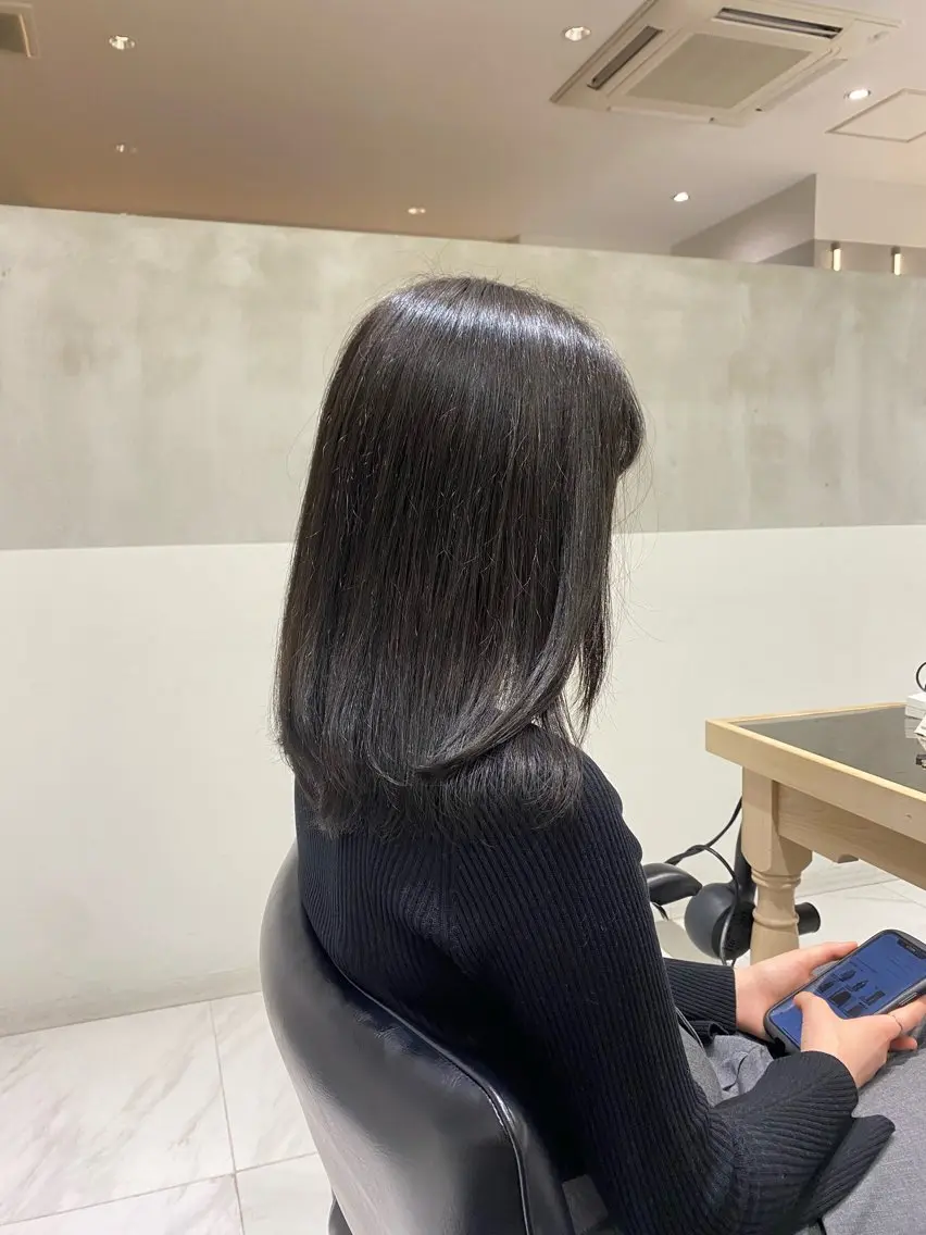 ミディアム カラー ヘアカラー トリートメント 艶感/ナチュラル 🌿マアヤのヘアスタイル