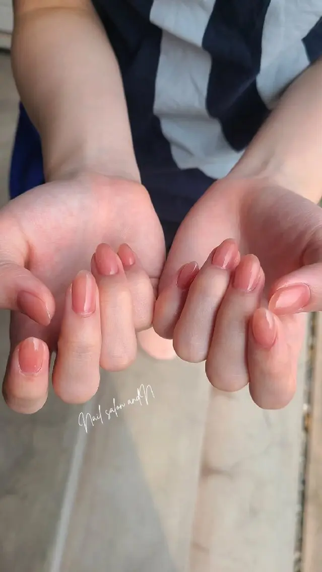 ネイル and Nのネイルデザイン