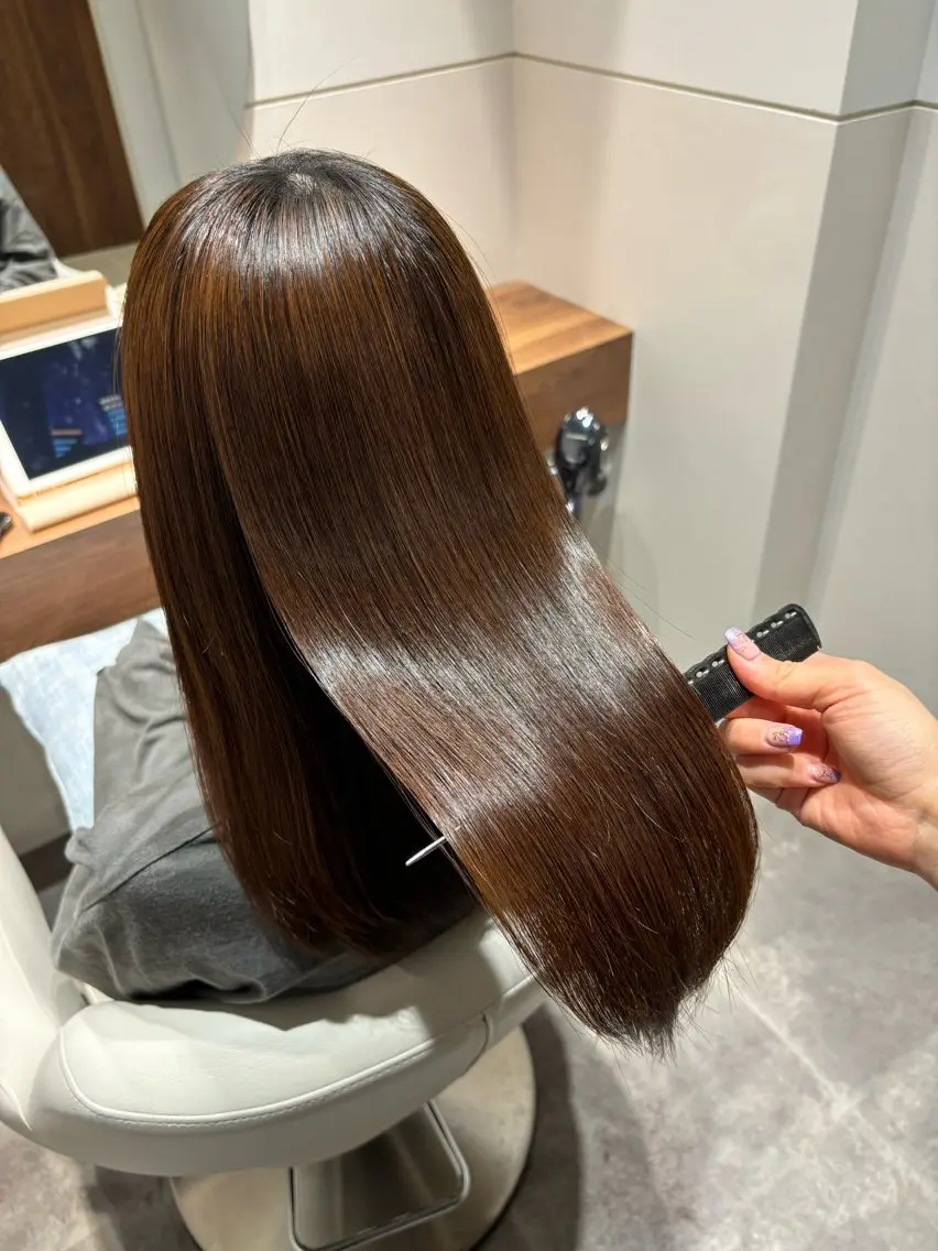 ロング カット 縮毛矯正 トリートメント 美髪ヘア 🤍erikaのヘアスタイル
