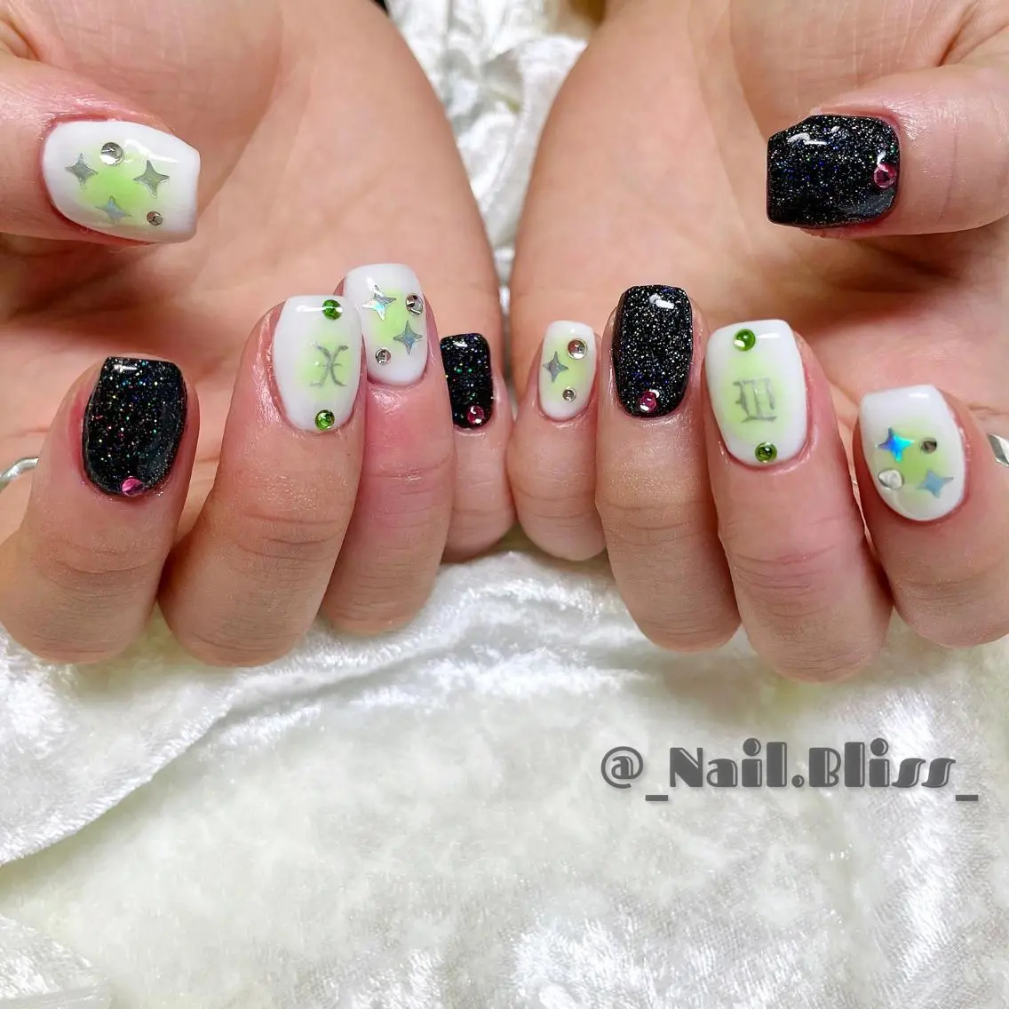 ネイル グリーン ハンドネイル NAIL BLISSのネイルデザイン