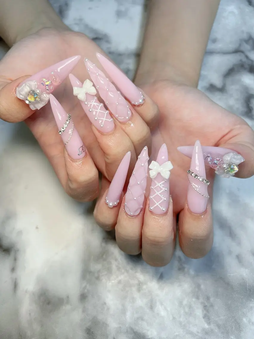 ネイル リボン ハンドネイル Kayo 💅のネイルデザイン