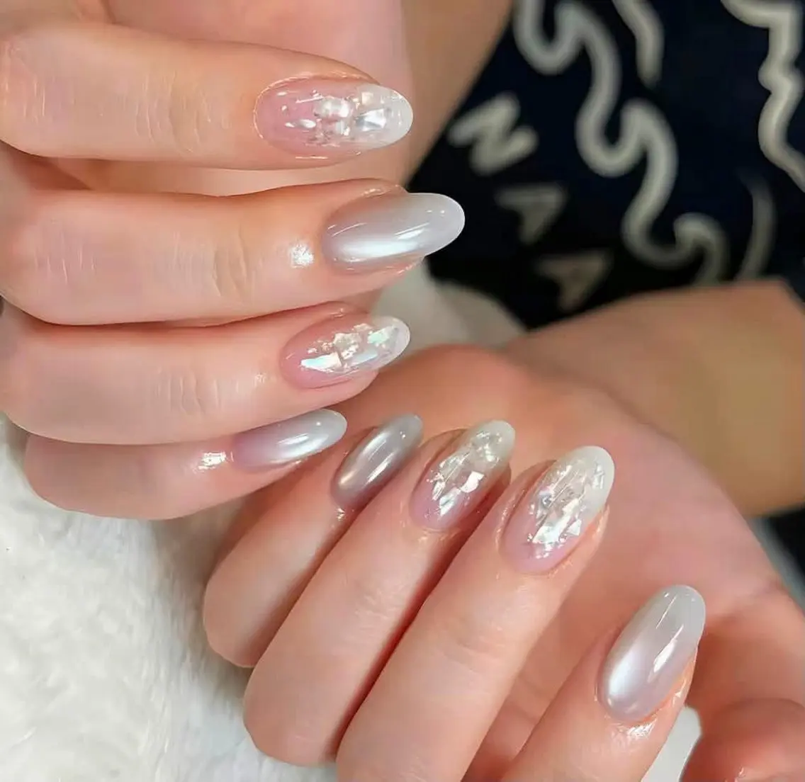 ネイル マグネットネイル EMI NAILSのネイルデザイン