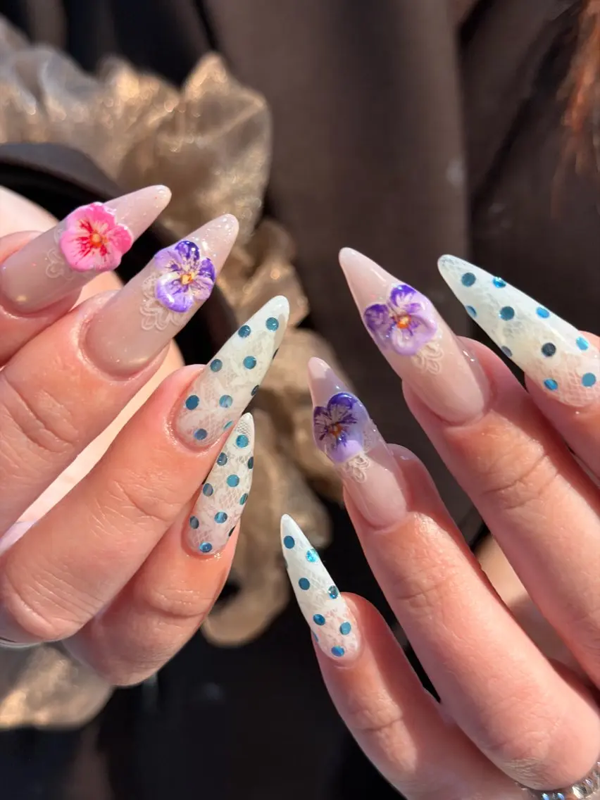 ネイル アートネイル レース ハンドネイル フットネイル butter flowerのネイルデザイン