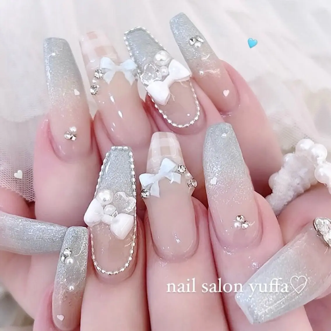 ネイル 長さ出し グラデーション キラキラネイル マグネットネイル ニュアンスネイル ハンドネイル Lee Ainのネイルデザイン