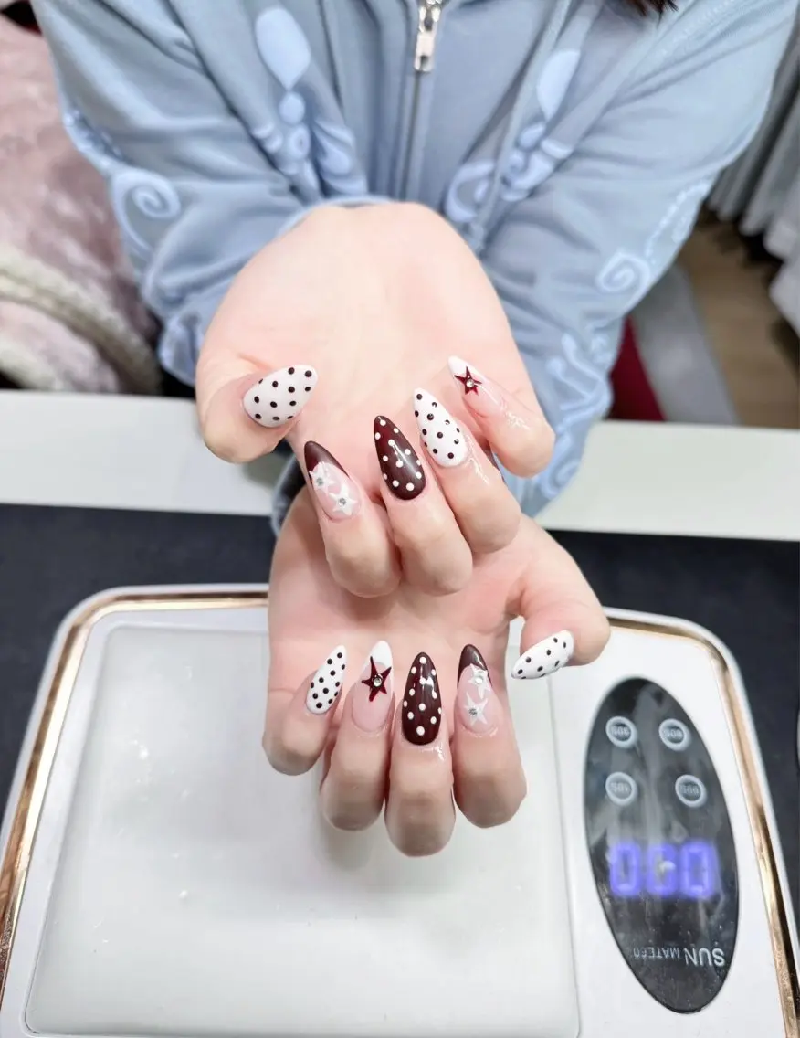 ネイル ハンドネイル Destiny Nails2のネイルデザイン