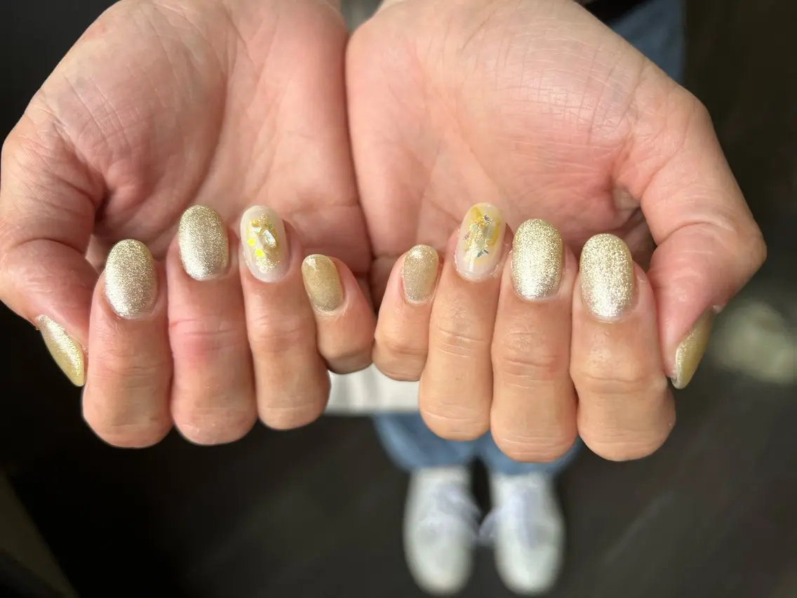 ネイル ハンドネイル フットネイル ✴︎ Delightのネイルデザイン