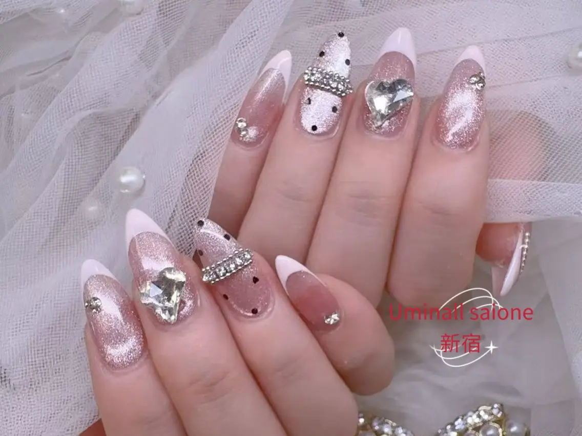 ネイル UMI ネイルサロン新宿🎀のネイルデザイン