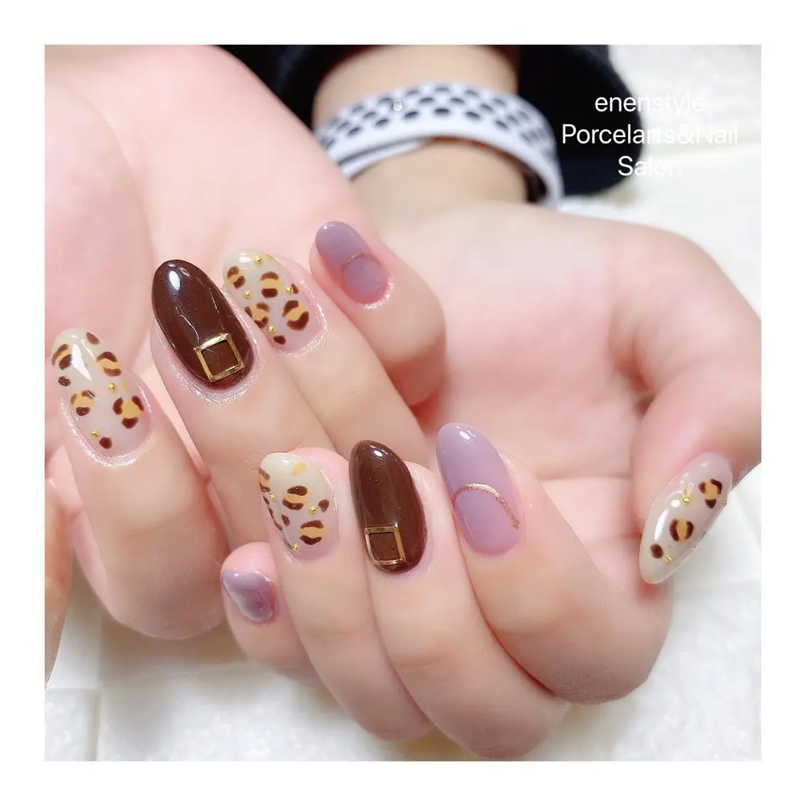 ミディアム 🐾enen style 🐾のネイルデザイン