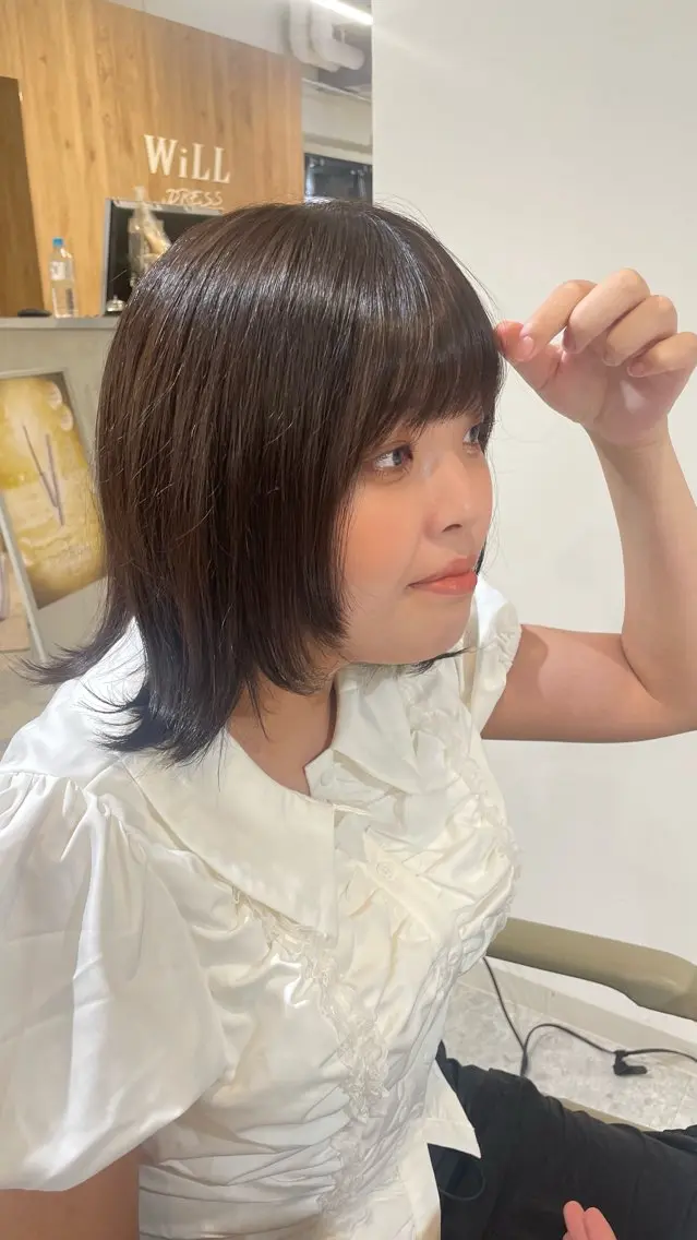 ミディアム タニ アカリのヘアスタイル