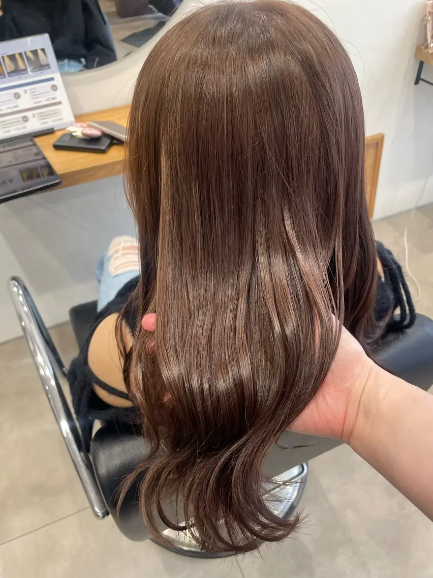 ロング カラー ブラウンカラー ピンクカラー ヘアカラー トリートメント 佐藤 由依/水光カラーのヘアスタイル