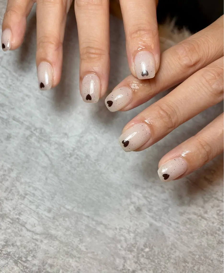 ネイル ハート 持ち込み ワンカラーネイル nana .のネイルデザイン