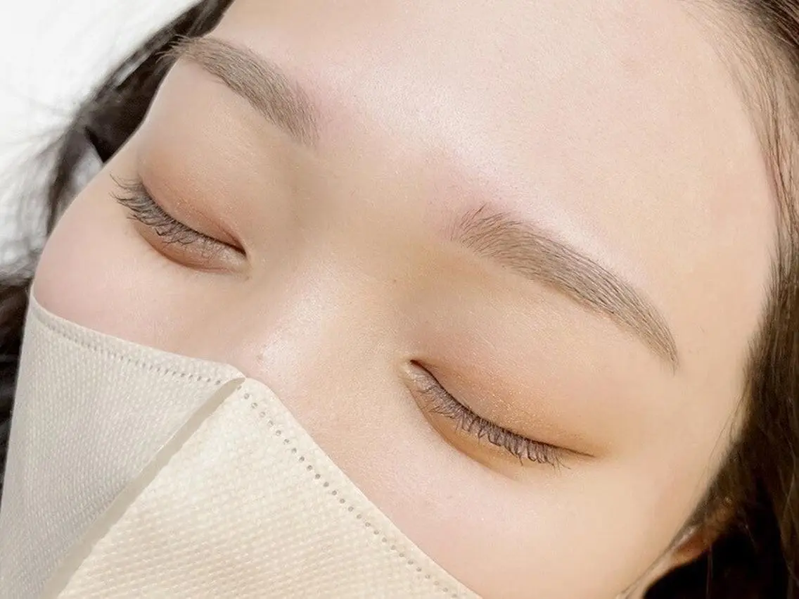 ≪SET≫美眉スタイリング(眉毛)+フェイシャルWAX(鼻下or口下orCゾーン)👀✨の写真