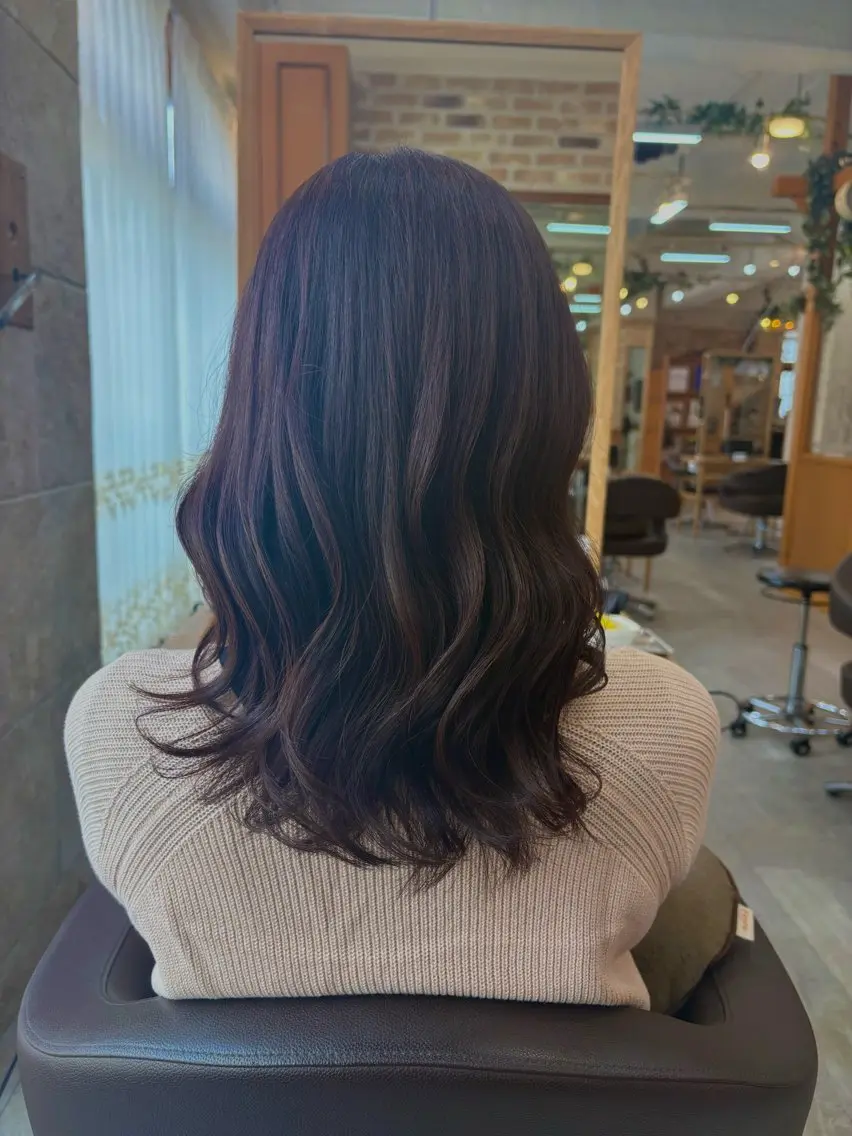 ミディアム ヘアカラー 佐藤 遥菜のヘアスタイル