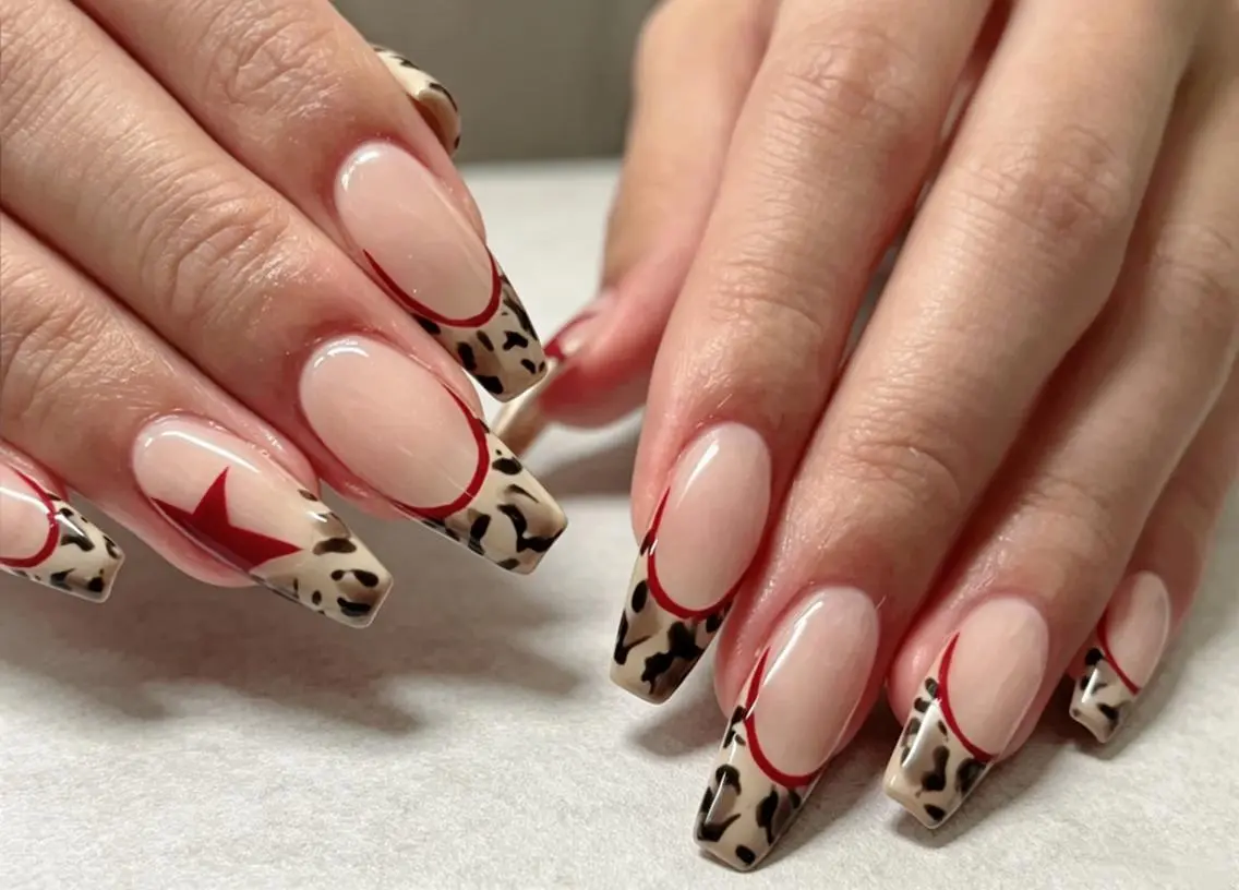 ロング ハンドネイル モナ nail salonのネイルデザイン
