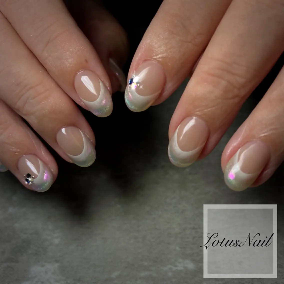 ネイル フレンチネイル ハンドネイル Lotus Nailのネイルデザイン