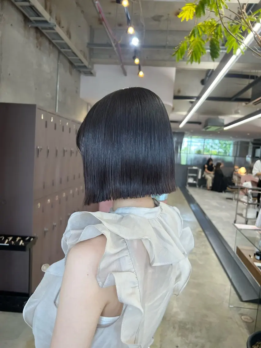 ミディアム ボブ 縮毛矯正 カット 縮毛矯正 トリートメント azumi/グレー ジュ/オリーブ/縮毛のヘアスタイル