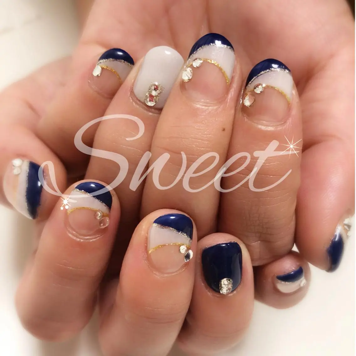 ネイル ダブルフレンチ フレンチネイル ネイビー ショートネイル sweet 仲野陽子のネイルデザイン