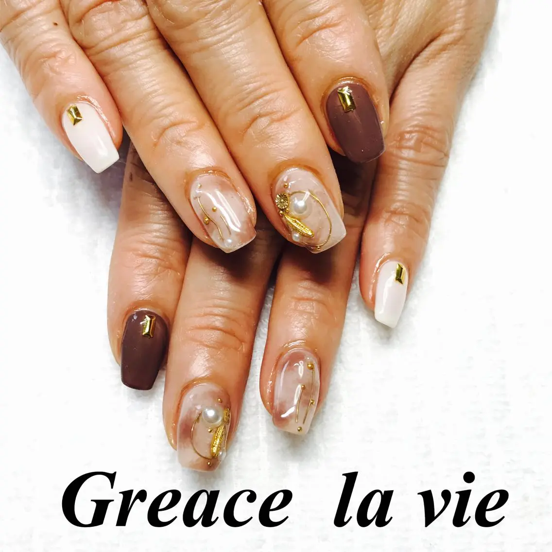 セミロング カラー パーマ ヘアアレンジ キッズ ネイル マツエク・マツパ Greace  la vieのネイルデザイン