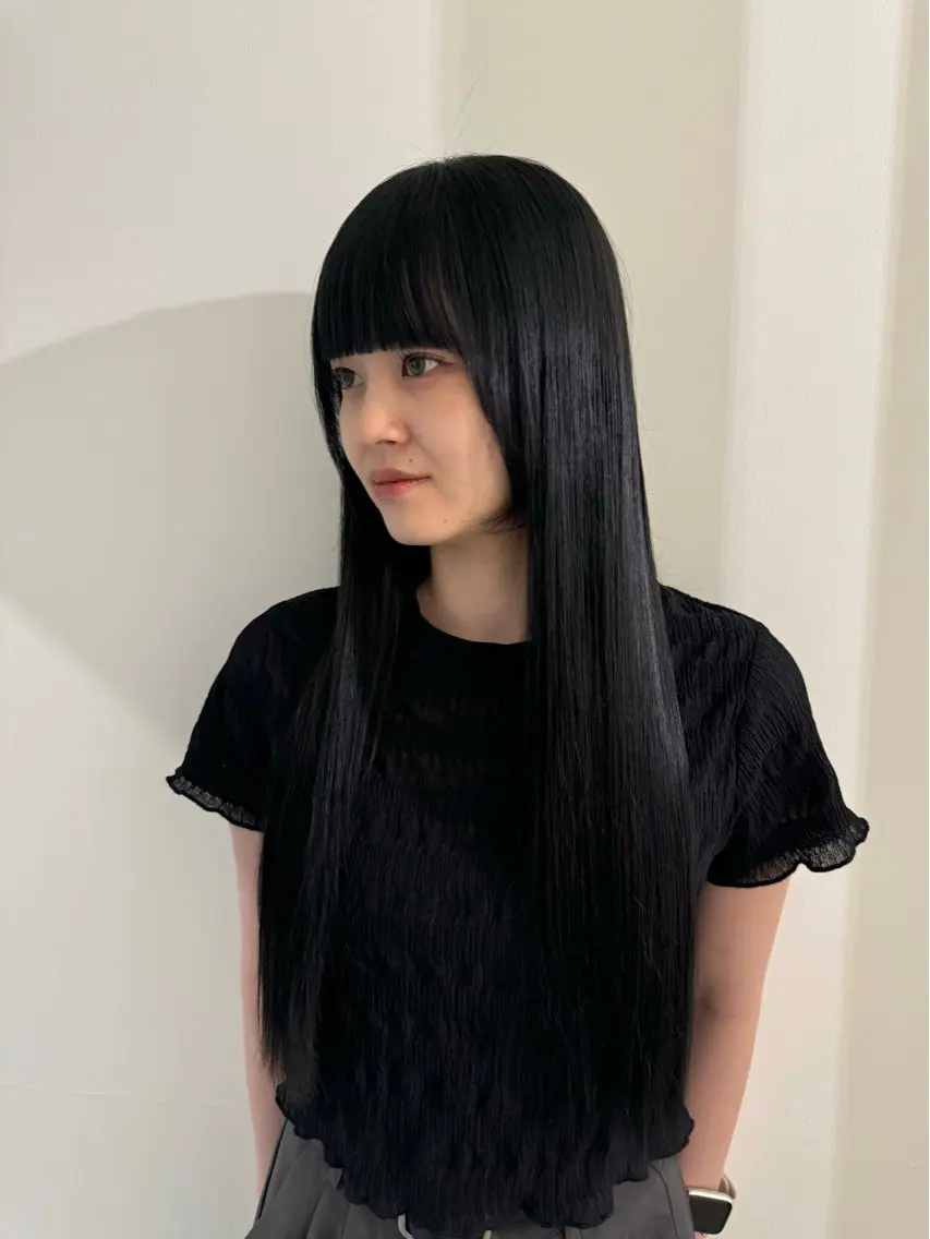 ロング カラー 内沼 恵留菜のヘアスタイル