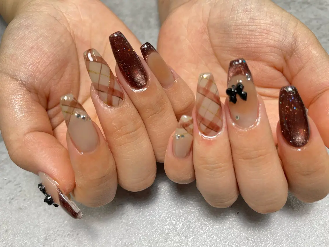 ネイル マグネットネイル ハンドネイル k+1 nail salonのネイルデザイン