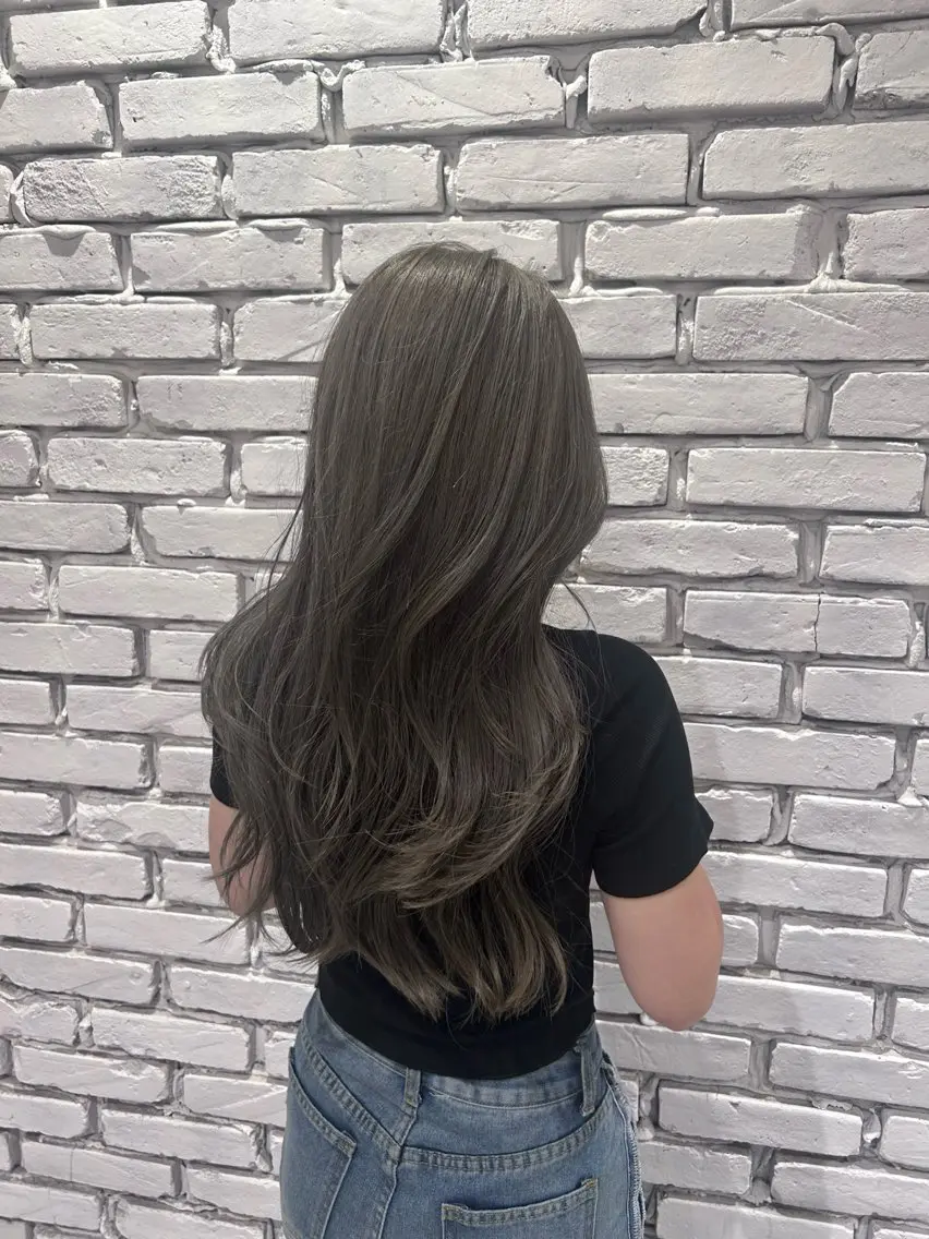 ロング レイヤーカット 🤎オリーブカラー× パーマ特化💫森口のヘアスタイル