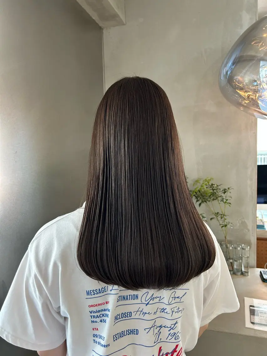 セミロング カラー ・ nanokaのヘアスタイル