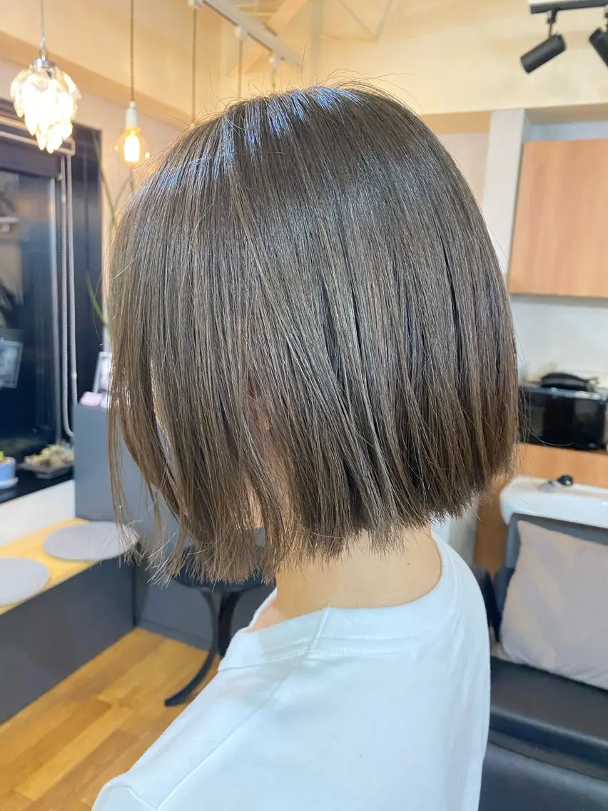 ショート カラー アッシュ ブルーカラー conne& ririのヘアスタイル