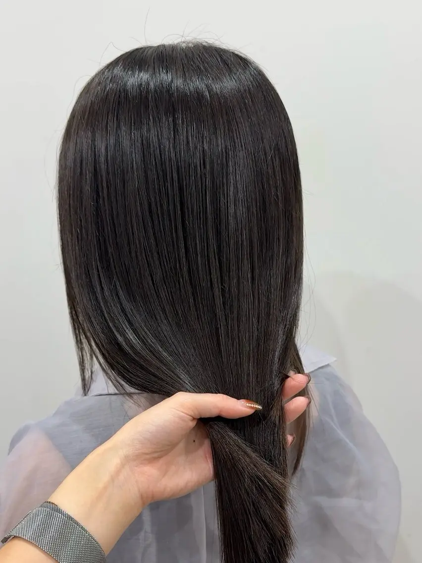 セミロング 髪質改善 トリートメント ニシザカ マナのヘアスタイル