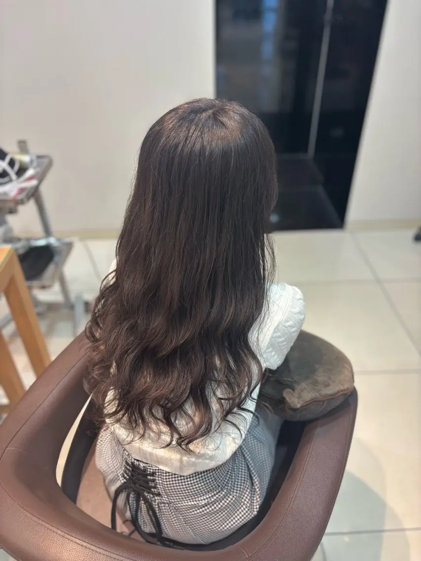 ロング パーマ パーマ 🌈コテ巻き風パーマ LOHASせいな🌈のヘアスタイル