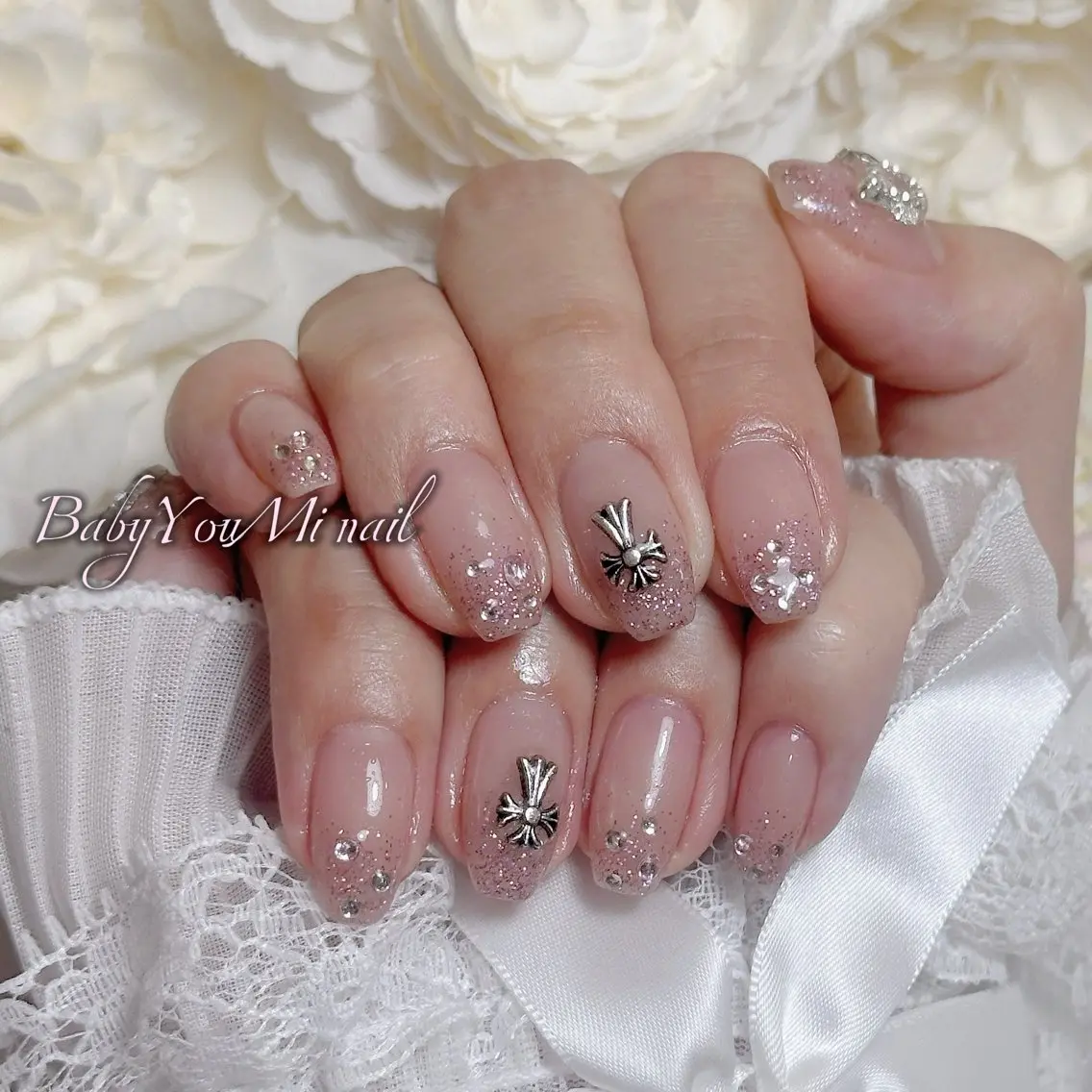 ネイル オーロラネイル チークネイル 成人式 フットネイル フレンチネイル ハンドネイル BabyYouMi nailのネイルデザイン