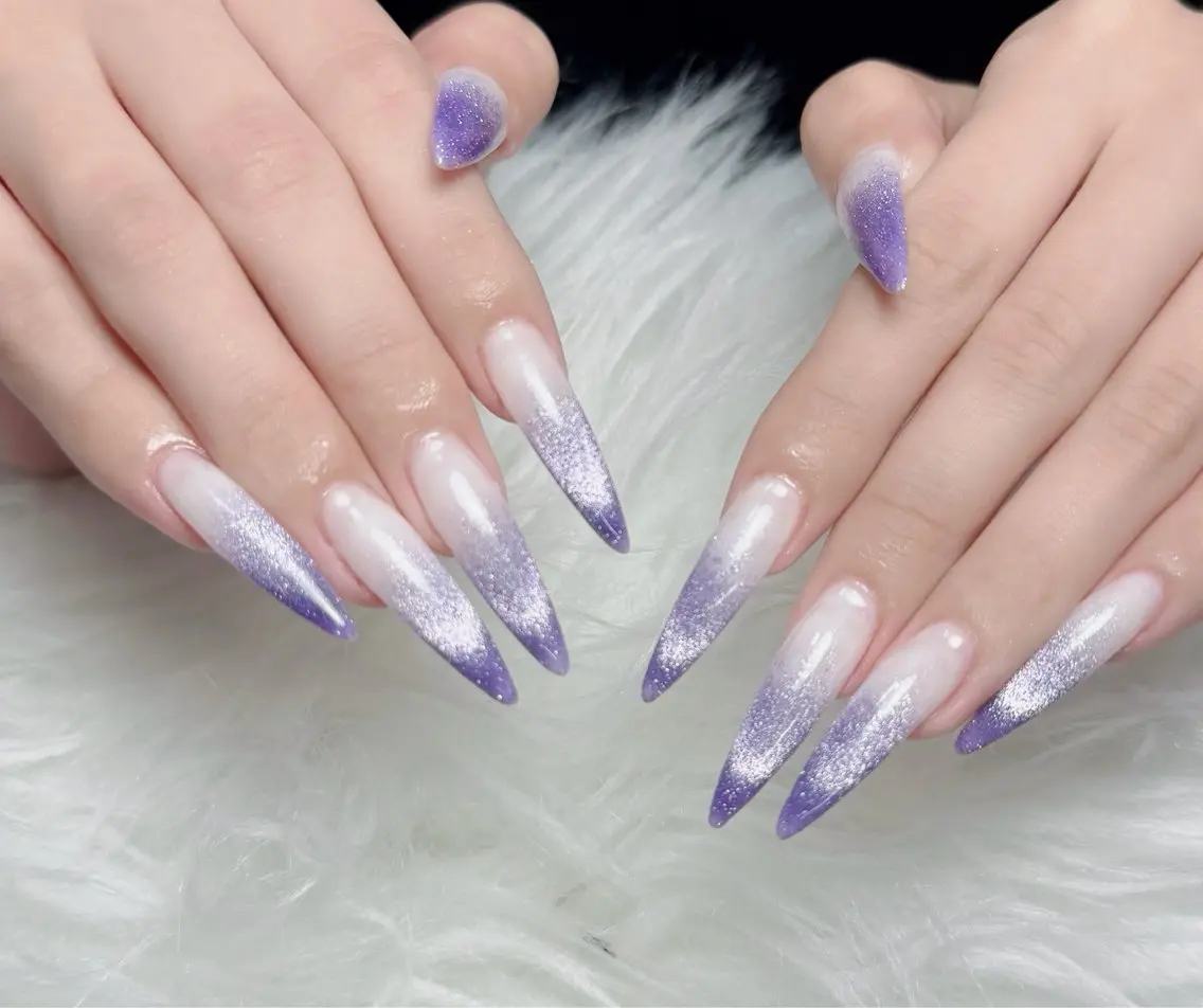ネイル チークネイル 長さ出し フラッシュネイル フレンチネイル グラデーション ハンドネイル Lenie Nail Salonのネイルデザイン