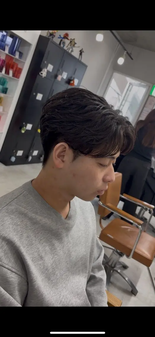パーマ メンズ フェザーパーマ メンズパーマ 下北沢メンズパーマ 特化園田 楓莉のヘアスタイル