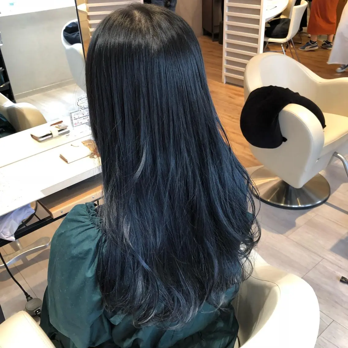 ロング カラー 金子 富士のヘアスタイル