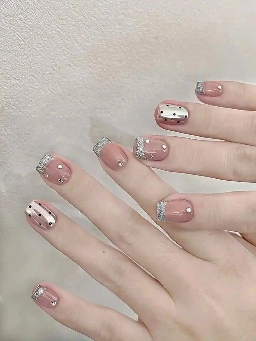 ネイル 韓国ネイル 持ち込み ニュアンスネイル ネイルチップ ROSE ANA CHUO 本川越のネイルデザイン