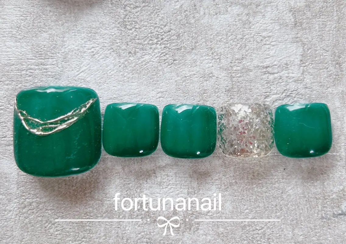 ネイル Nail •Head スパFortunaのネイルデザイン