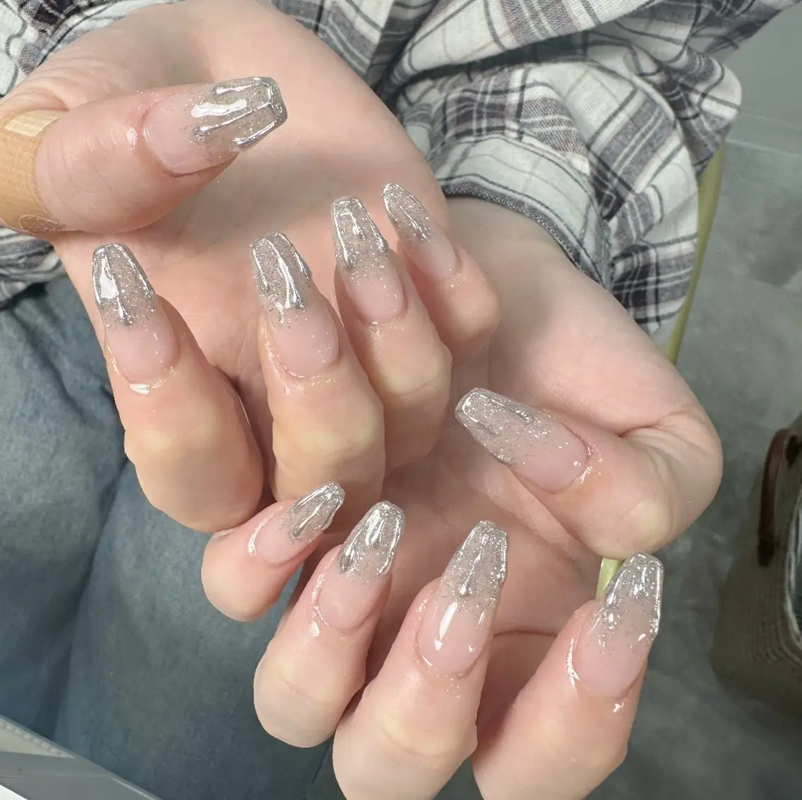 ネイル チークネイル フレンチネイル ジェルネイル ガーリー キラキラネイル ハンドネイル UM Nail Salonのネイルデザイン