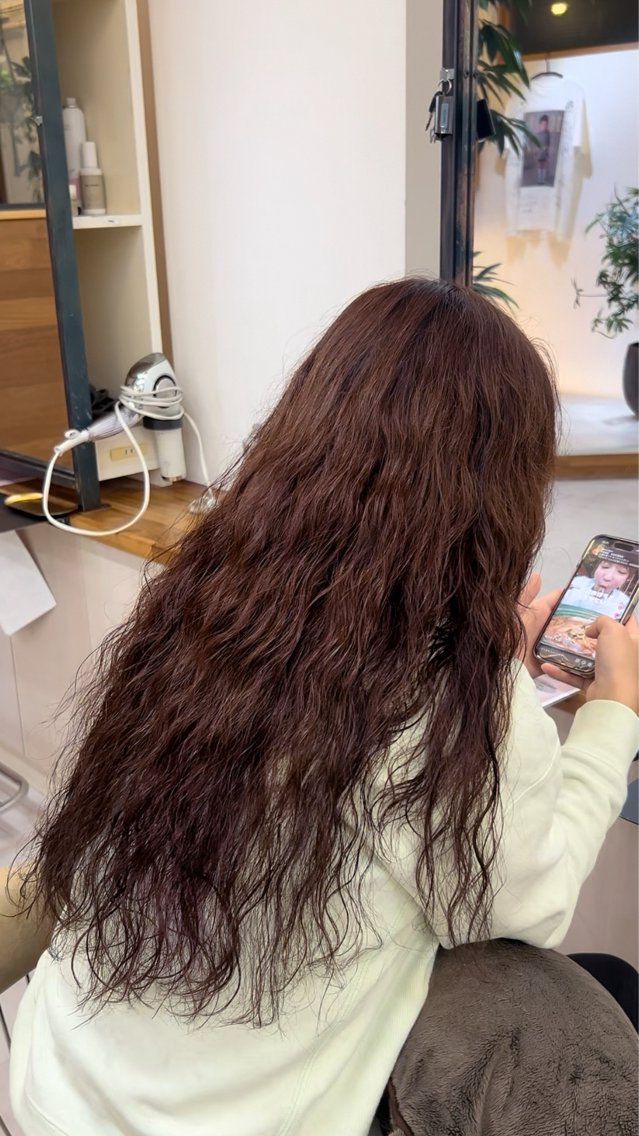 ロング カラー ブラウンカラー ナチュラルブラウン 縮毛矯正 ヘアカラー トリートメント 縮毛/ カラーモデル募集のヘアスタイル