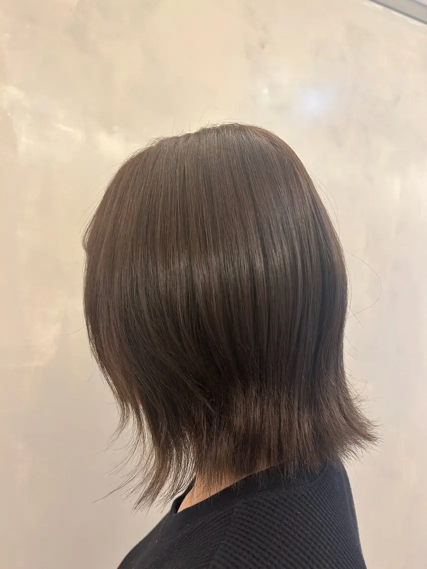 カラー ブラウンカラー Dali manaのヘアスタイル