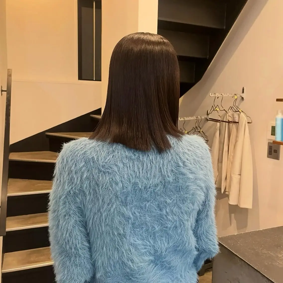 ミディアム あやの/レイヤー /ベージュカラーのヘアスタイル