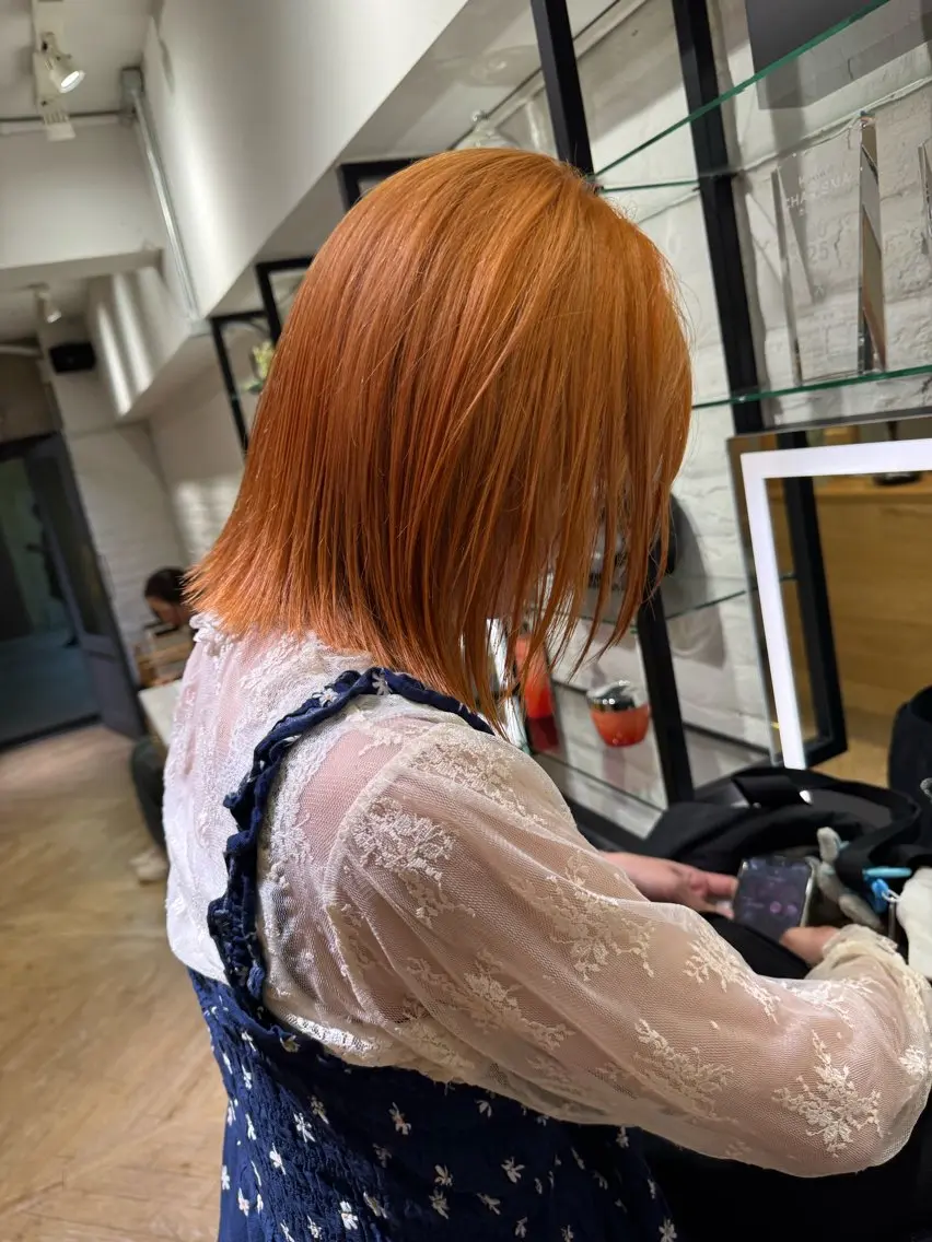 ミディアム カラー オレンジ 必ず似合わせる美容師 名古屋LORENハダのヘアスタイル