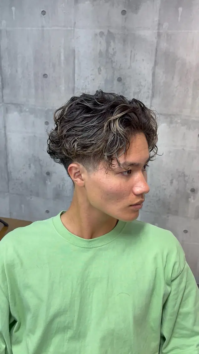 ミディアム カット ヘアカラー パーマ メンズショート メンズ特化パーマのヘアスタイル