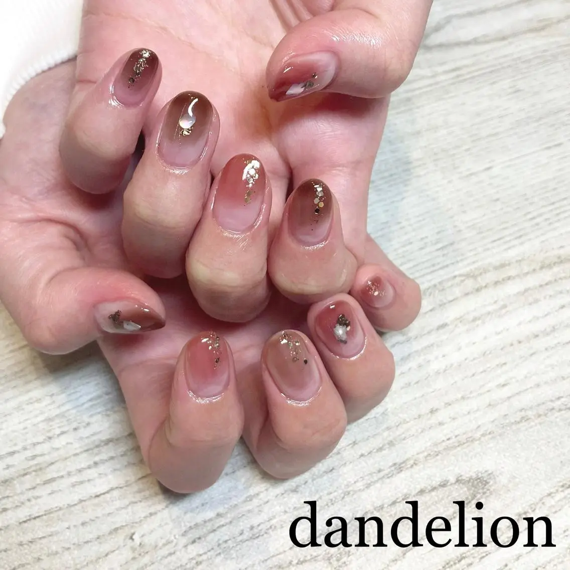 ネイル ハンドネイル ハンドケア dandelion ダンデライオンのネイルデザイン