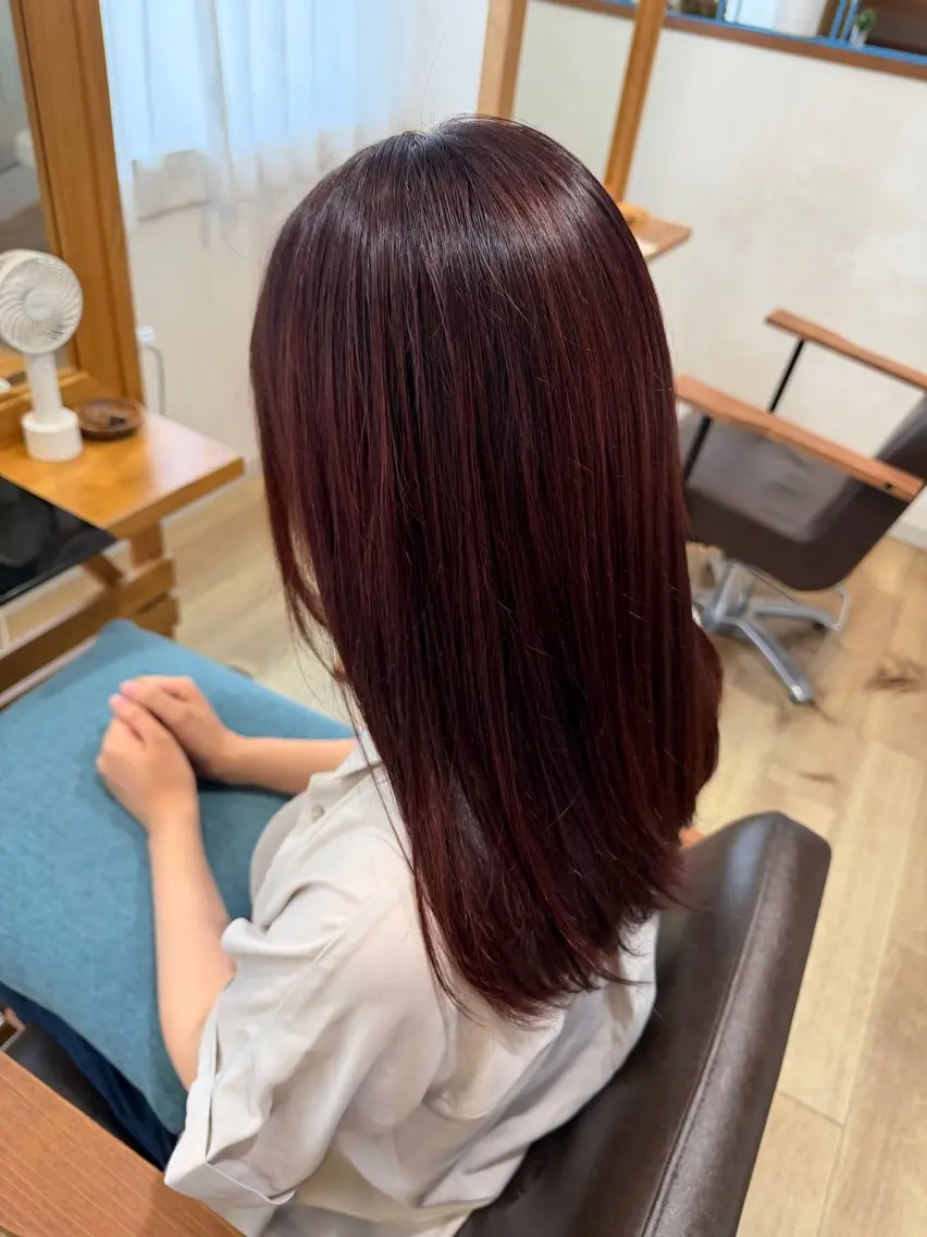 セミロング カラー ヘアカラー トリートメント ヘッドスパ RENA｜透明感 カラー×癒しスパのヘアスタイル